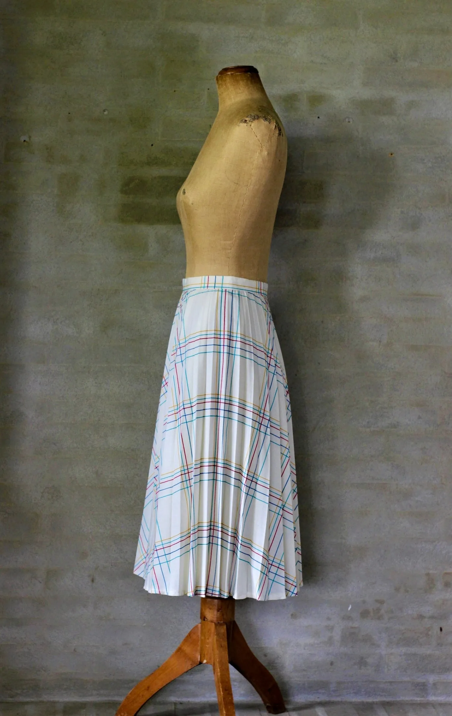 1970s High Waisted Pleated Skirt//Size S